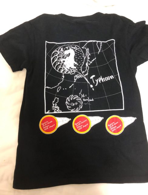 台風Tシャツ